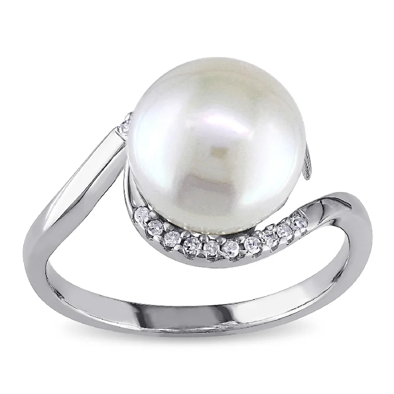 Women’s infinity ring-Miadora Sterling Silver 1/10ct TDW Diamond FW Pearl Ring (9-10 mm)