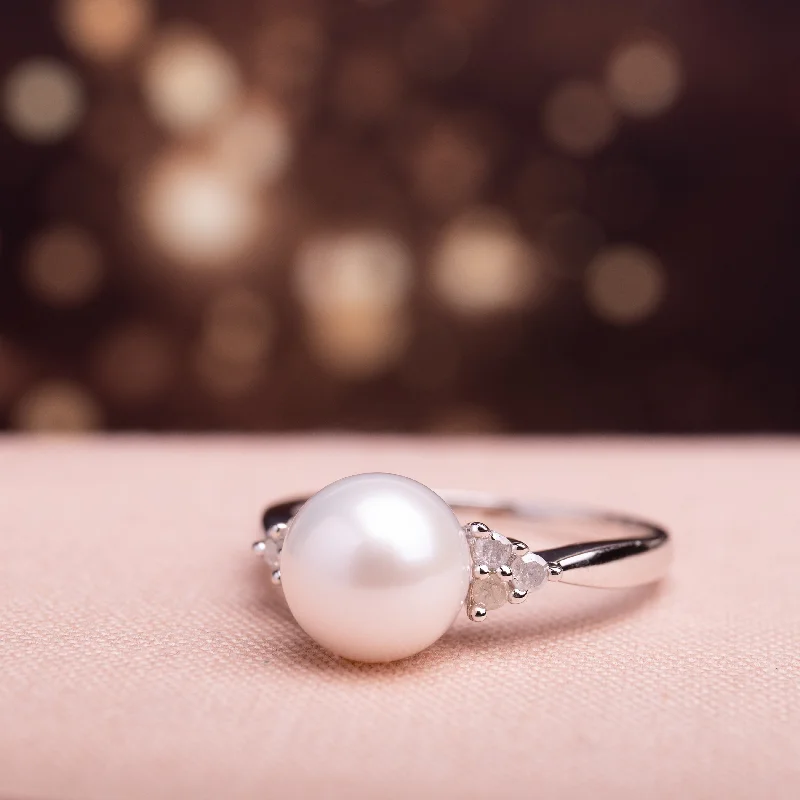 Women’s simple diamond ring-Miadora Sterling Silver Cultured Freshwater Pearl and 1/8ct TDW Diamond Cocktail Ring (8-8.5 mm)