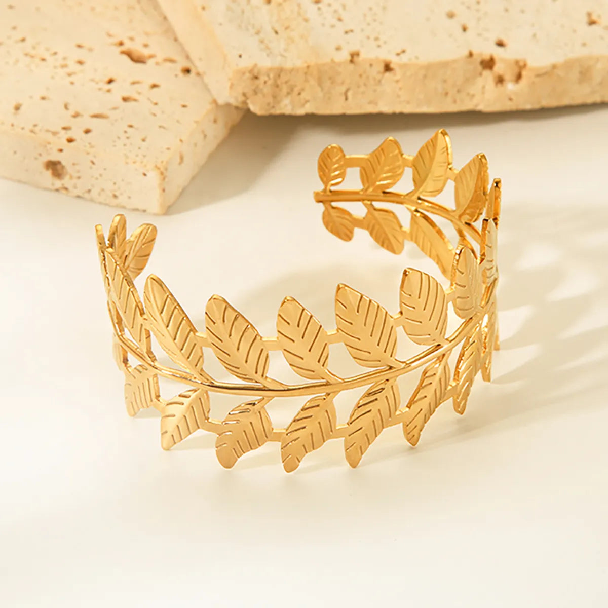 Women’s gold bracelet-Simple Style Classic Style Leaves Stainless Steel Plating 18k Gold Plated Bangle