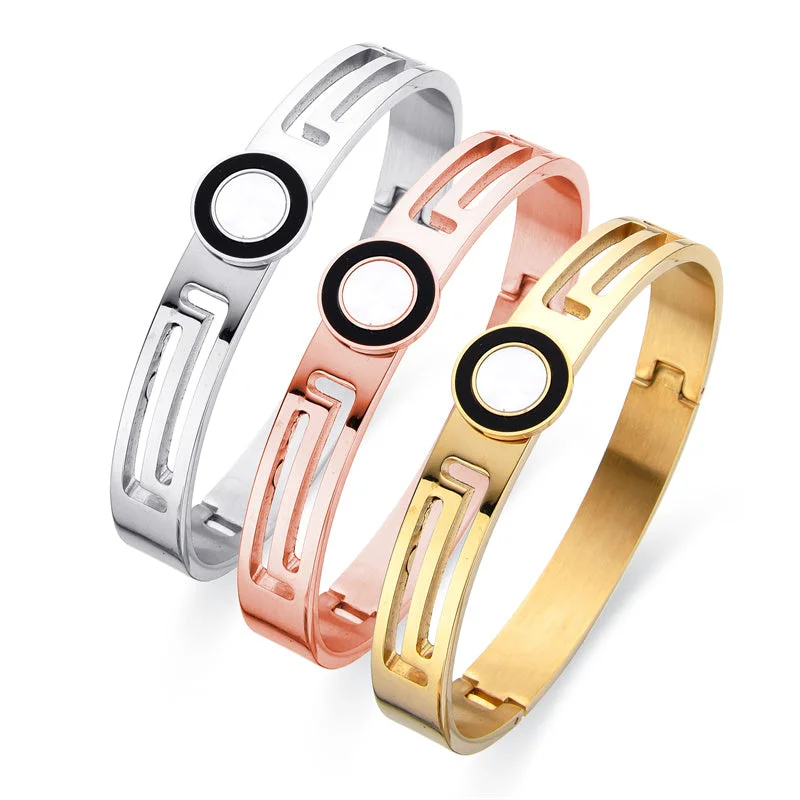 Women’s vintage charm bracelet-Simple Style Classic Style Round Solid Color Stainless Steel Plating Inlay Shell Gold Plated Bangle