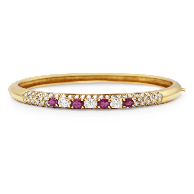 Women’s gold-plated bracelet-Brilliant & Oval Cut Diamond & Ruby Hinged Bangle