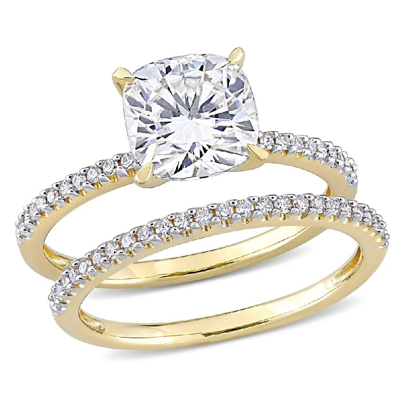 Women’s diamond ring-Miadora 2ct DEW Cushion-Cut Moissanite and 1/4ct TDW Diamond Bridal Ring Set in 14k Yellow Gold