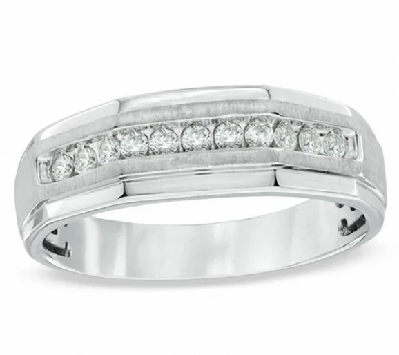 Women’s oval diamond engagement rings-Men's 1/4 CT. Diamond Wedding Band Ring in 14K White Gold