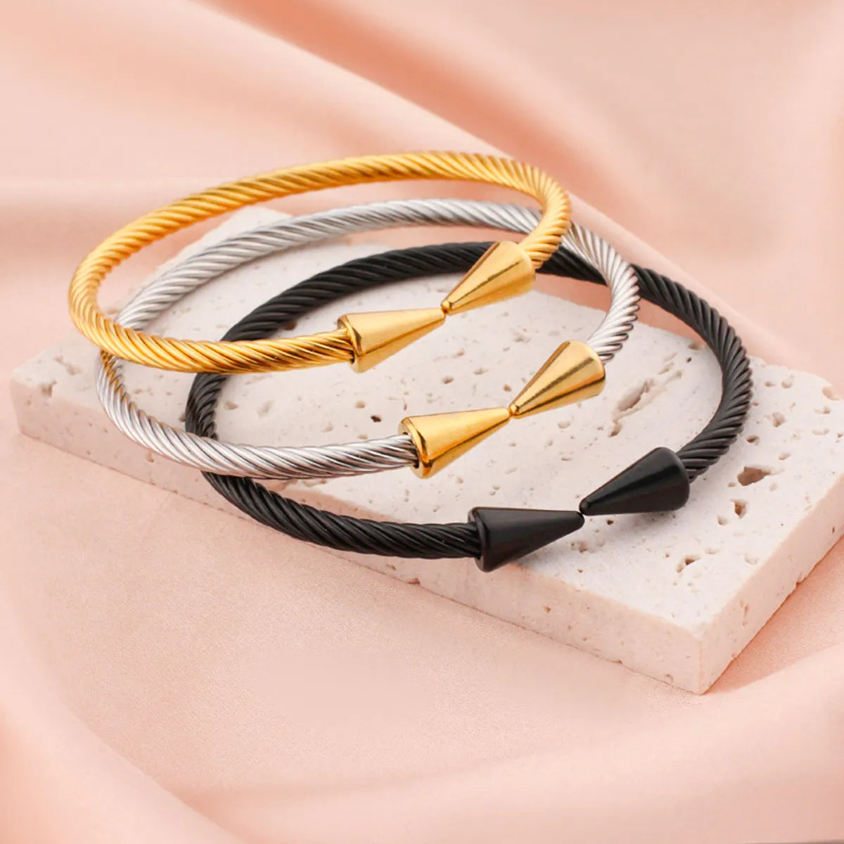 Women’s antique bracelet-Simple Style Arrow Stainless Steel Titanium Steel Plating Rose Gold Plated Gold Plated Silver Plated Bangle