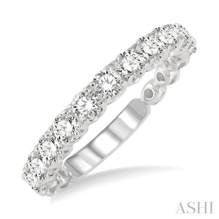 Women’s white gold engagement rings-1 Ctw Round Cut Diamond Wedding Band in 14K White Gold