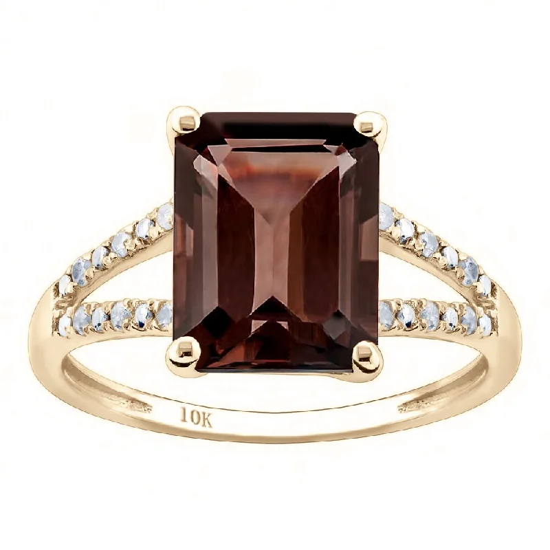 Women’s emerald ring-Viducci 10k Yellow Gold Genuine Emerald-Shape Smoky Quartz and Split-Shank Diamond Ring