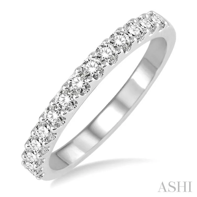 Women’s trendy engagement rings-1/2 Ctw Round Cut Diamond Wedding Band in 14K White Gold