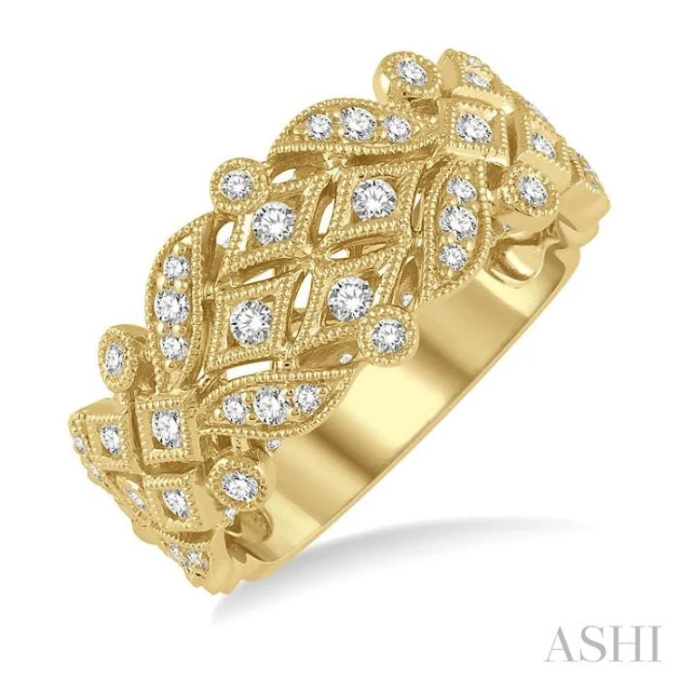 Women’s side stone diamond engagement rings-1/2 ctw Lattice Round Cut Diamond Fashion Band in 14K Yellow Gold